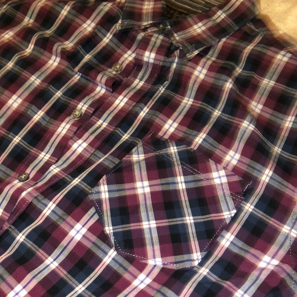 Long sleeve button down - Picture 3 of 3